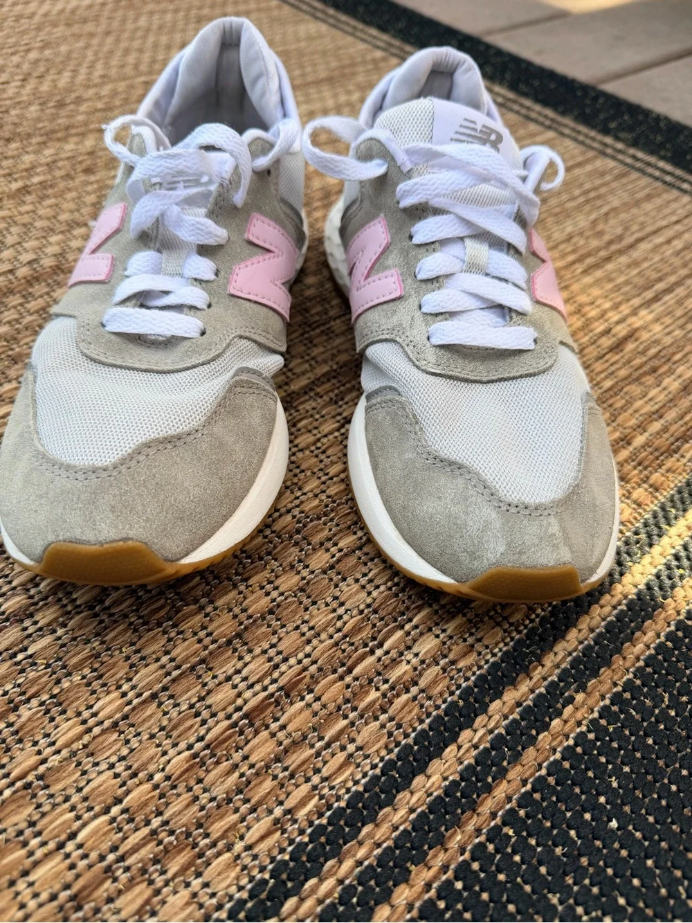 New Balance X-70 Women's Light Gray & Pink Retro Runner